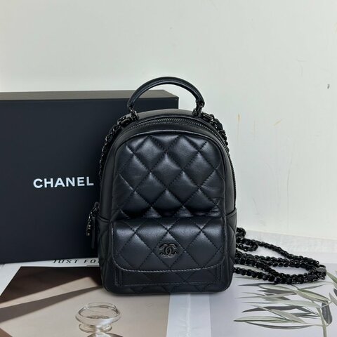 CHANEL 25P羊皮迷你後背包 - So black