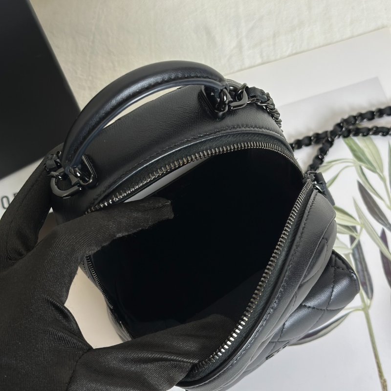 CHANEL 25P羊皮迷你後背包 - So black-6