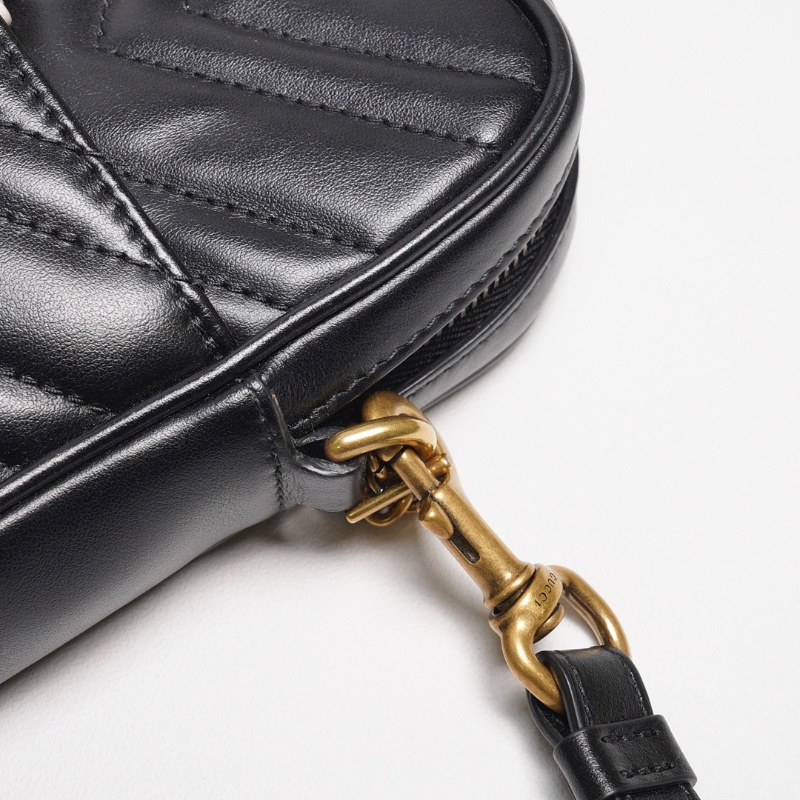Gucci GG Marmont 皮革斜背包+手拿包+零錢包 一組3個-17