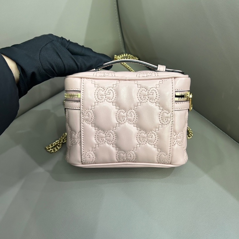GUCCI GG Matelassé 金色徽化妝盒 粉色迷你肩背手提包 16*5*10 98新配件塵袋-6