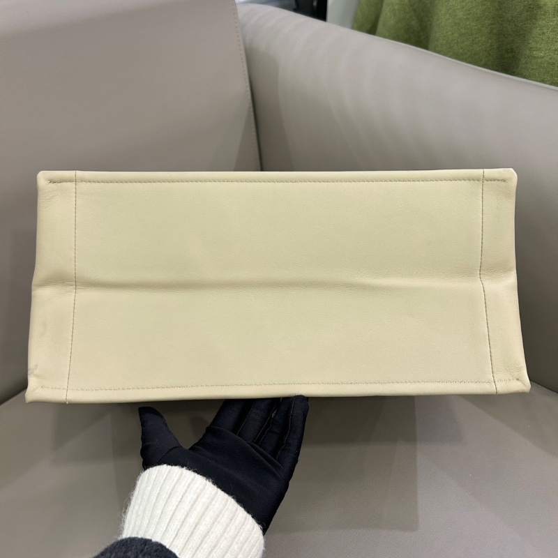DIOR 全皮托特Book tote中號奶茶色 36*26*18cm 98新配件塵袋-5
