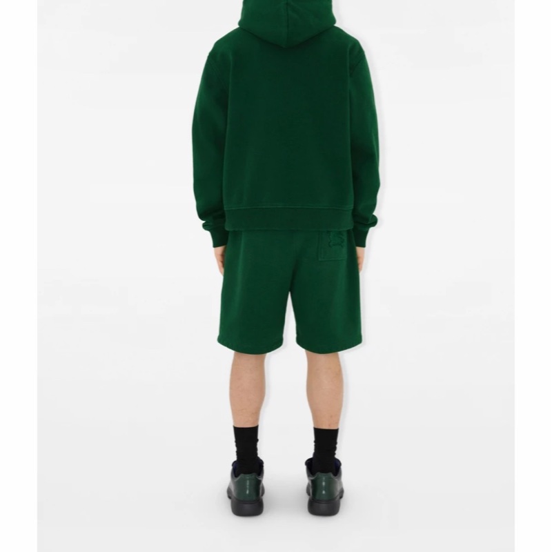 Burberry 男士 圖案標識休閒短褲XS S M L XL碼模特身高 184 CM，穿著 M 碼-2