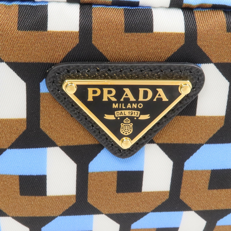 PRADA 尼龍Pouch金扣手拿包-6