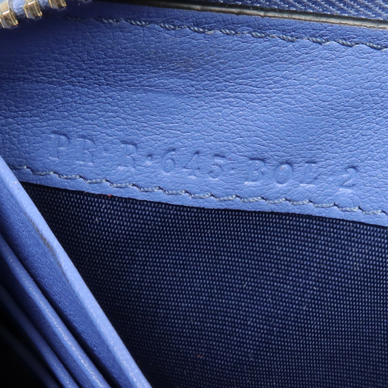 Valentino 牛皮皮革Rockstud Round Long Wallet金扣拉鏈長錢包-14