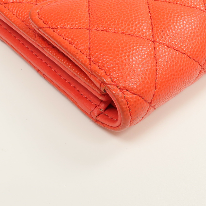 CHANEL 牛皮皮革Wallet金扣錢包-9