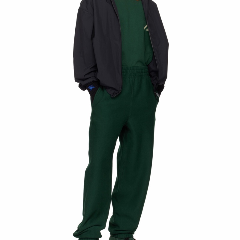 Burberry 男士 圖案標識束口運動褲XS S M L XL XXL碼模特身高 186 CM，穿著 M 碼-6