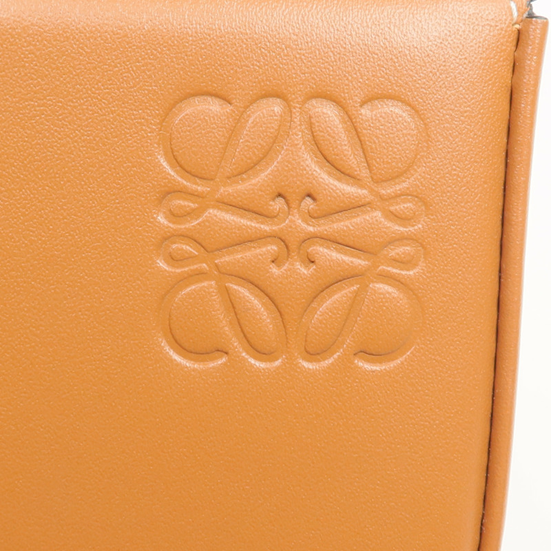 LOEWE 牛皮皮革Mini Heel Pouch肩背袋-9