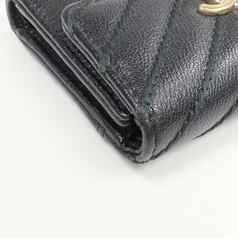 CHANEL 牛皮皮革Wallet金扣錢包-9