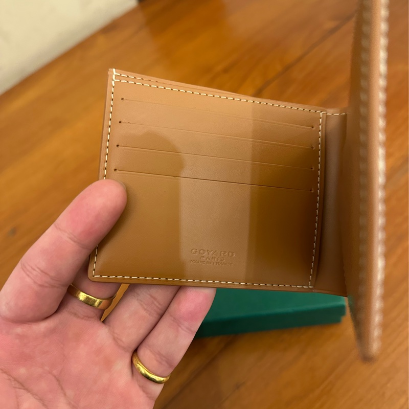 GOYARD咖花紋對開短夾-10