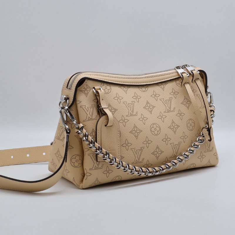 LOUIS VUITTON Hand it all - PM奶油白-1