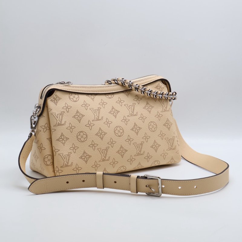 LOUIS VUITTON Hand it all - PM奶油白-3