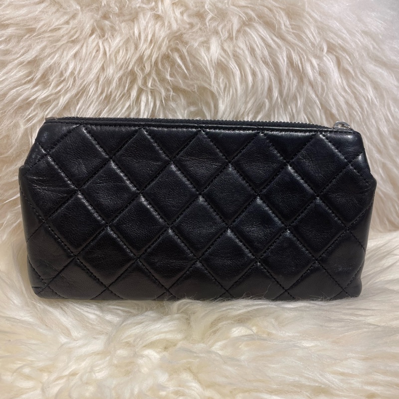 Chanel 黑色羊皮化粧包-1