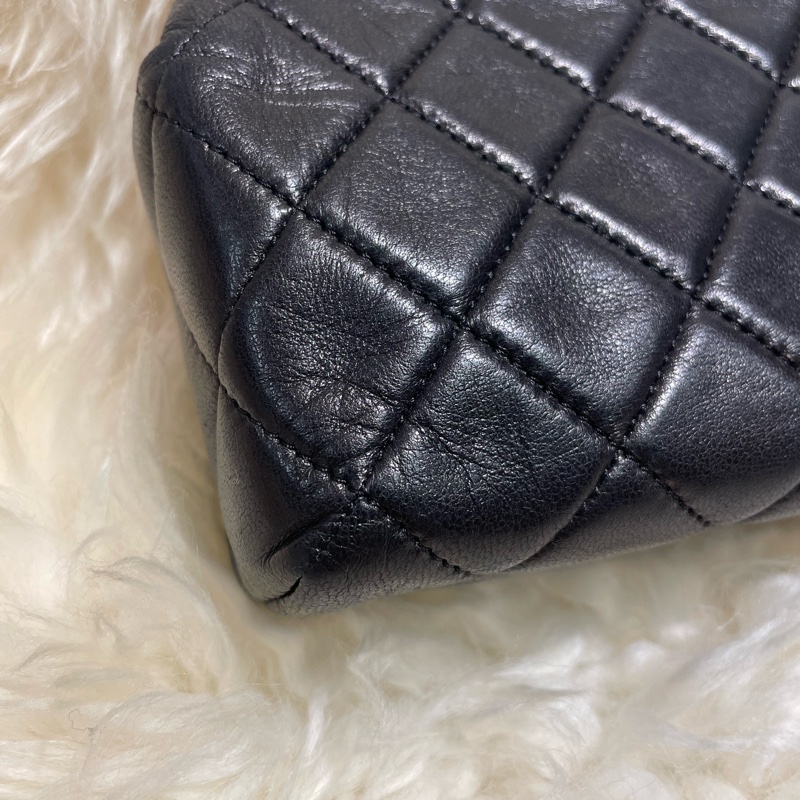 Chanel 黑色羊皮化粧包-4