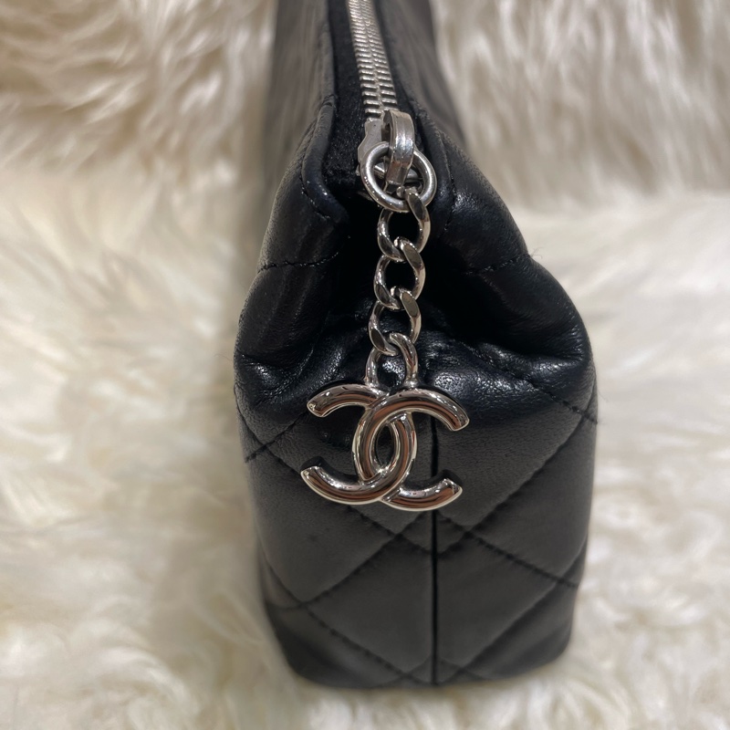 Chanel 黑色羊皮化粧包-6