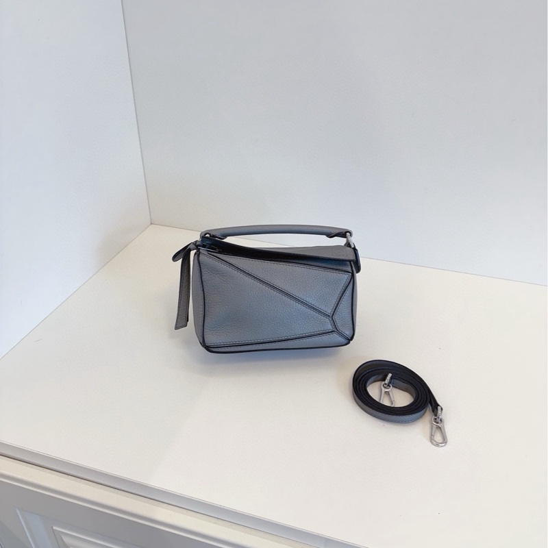 ✨Loewe mini puzzle 灰色 98新🩶-2