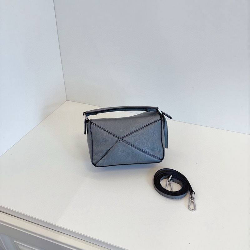 ✨Loewe mini puzzle 灰色 98新🩶-3