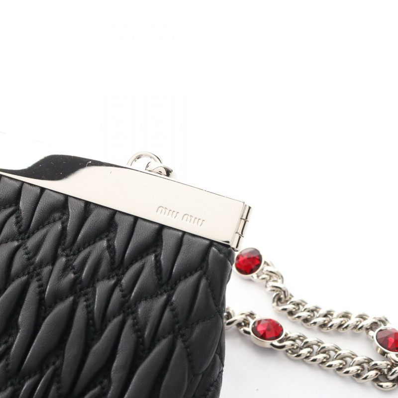 Miu Miu Materasse Kiss-lock 鏈條肩背斜背包,黑色皮革,二手-5