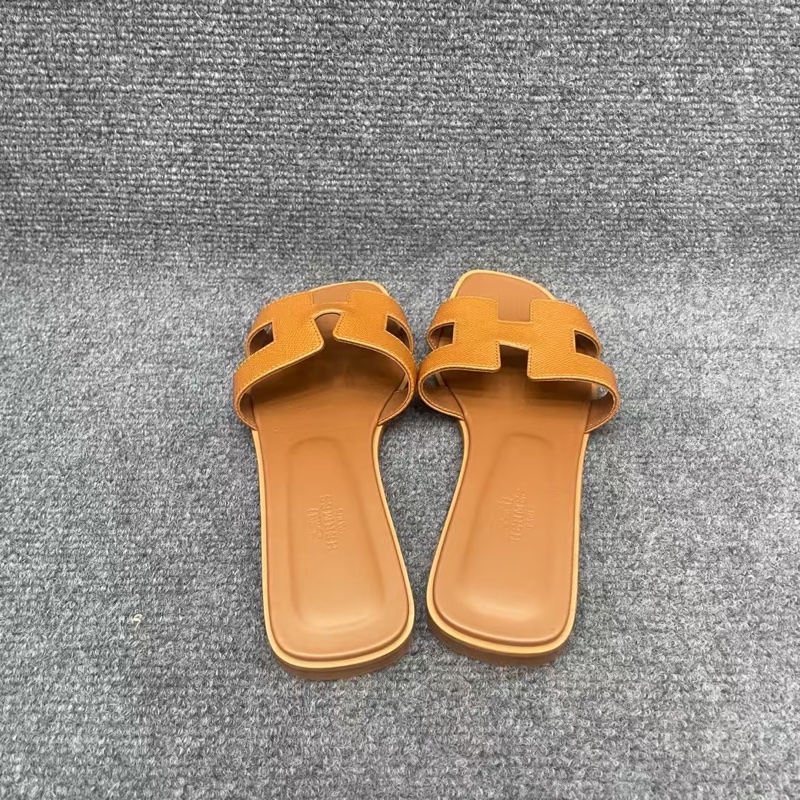 HERMES愛馬仕 Oran 小牛皮 一字拖鞋 女款 棕色38碼-4