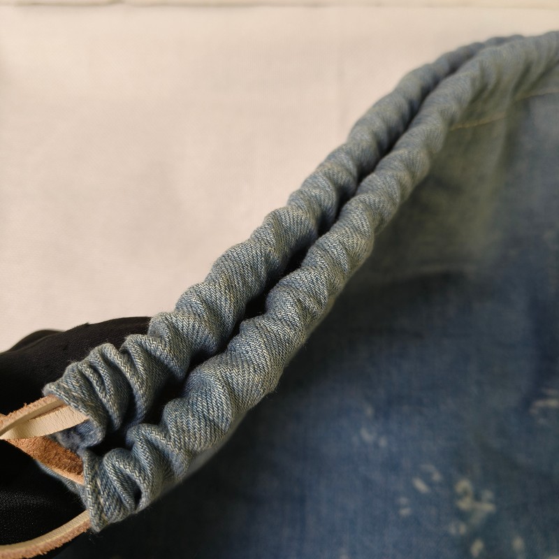 🫅女神購物節狂降(原$12800)‼️只到3/15⏰【8成新】㊣✨ LOEWE ✨羅威(附防塵袋)牛仔 藍色金魚 印花 束口包 手提包 肩背包/二手包/二手精品🌳二手樹屋🌳-21