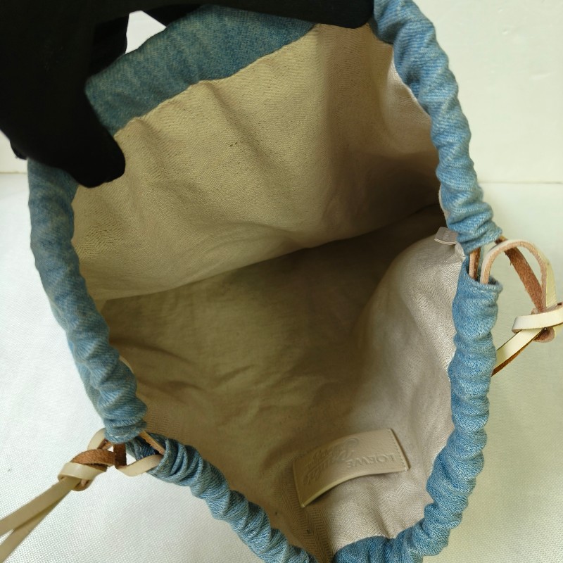 🫅女神購物節狂降(原$12800)‼️只到3/15⏰【8成新】㊣✨ LOEWE ✨羅威(附防塵袋)牛仔 藍色金魚 印花 束口包 手提包 肩背包/二手包/二手精品🌳二手樹屋🌳-24