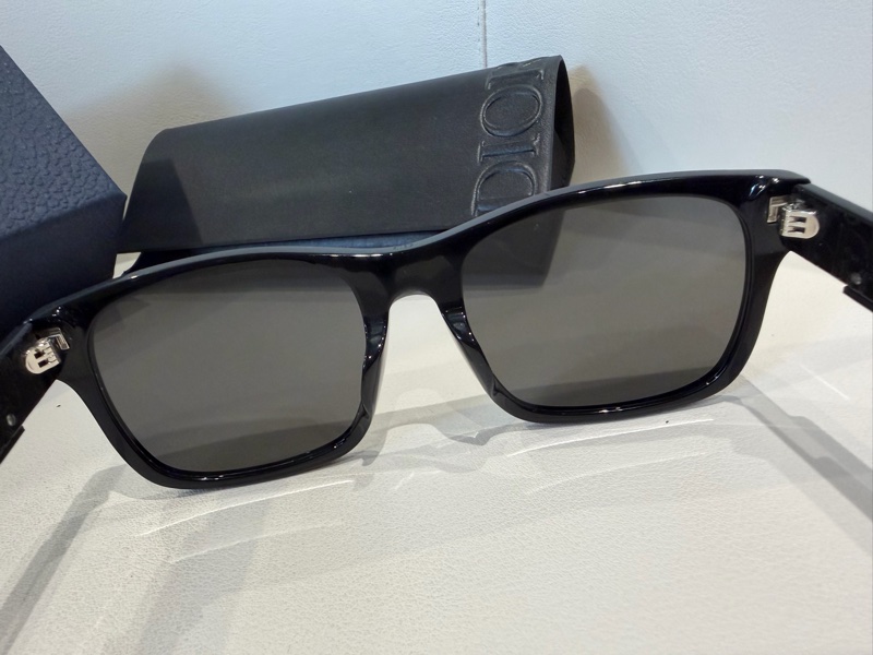 Dior 墨鏡logo 🩶 誰戴誰好看！-6