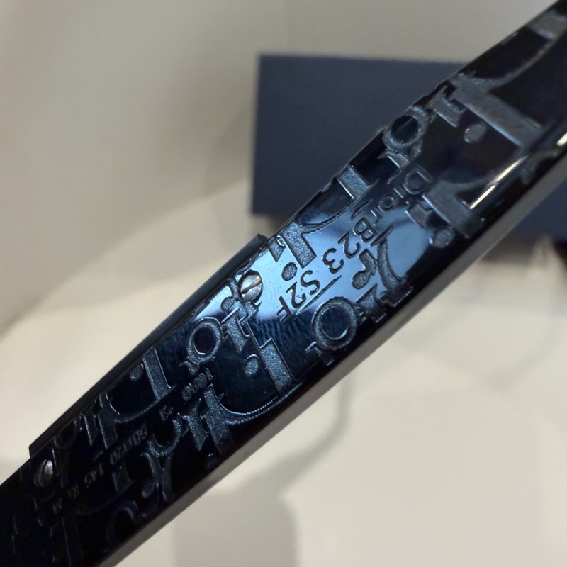Dior 墨鏡logo 🩶 誰戴誰好看！-9