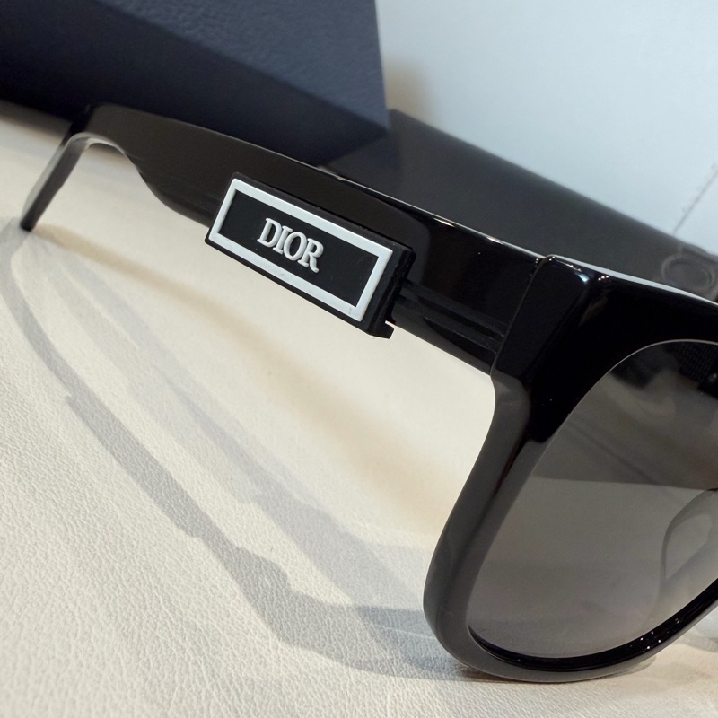 Dior 墨鏡logo 🩶 誰戴誰好看！-15