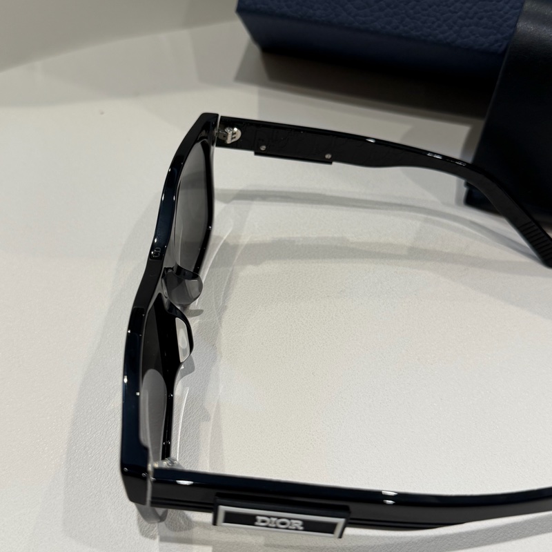 Dior 墨鏡logo 🩶 誰戴誰好看！-22