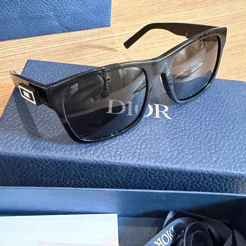 Dior 墨鏡logo 🩶 誰戴誰好看！-25