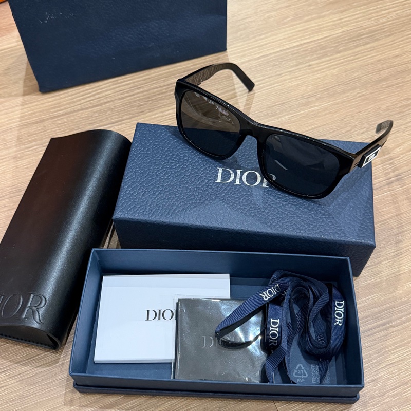Dior 墨鏡logo 🩶 誰戴誰好看！-28