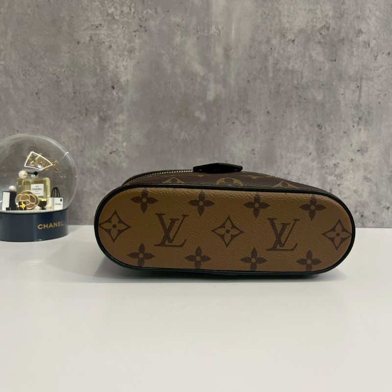 Louis Vuitton LV 化妝包 芯片款-6