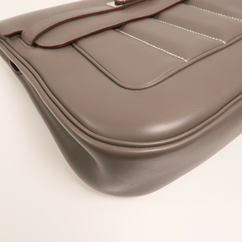 HERMES Swift皮革Berline 28銀扣肩背袋Etain-12