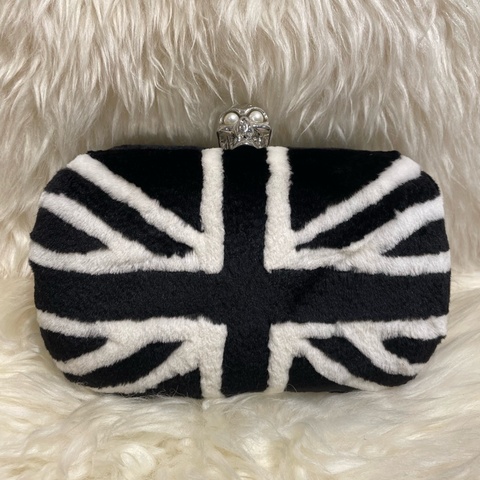 Alexander Mqueen 免毛手拿包