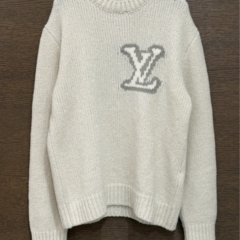 LV 新款泰迪奶油白毛衣