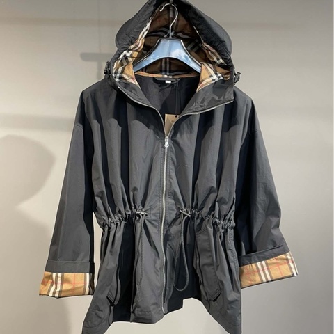 Burberry 女士 長袖休閒夾UK-14碼