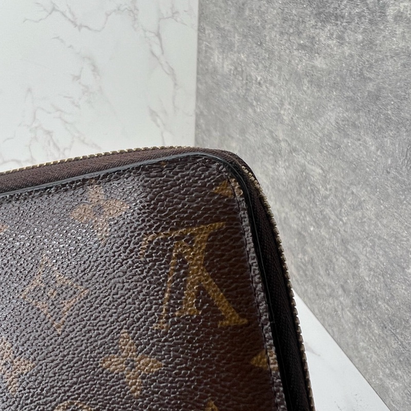 香緹國際精品 843 LV 拉鏈長夾-4