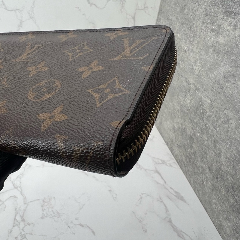 香緹國際精品 843 LV 拉鏈長夾-5