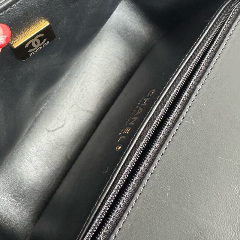 Chanel黑菱格大金雙C前口袋鏈包-23