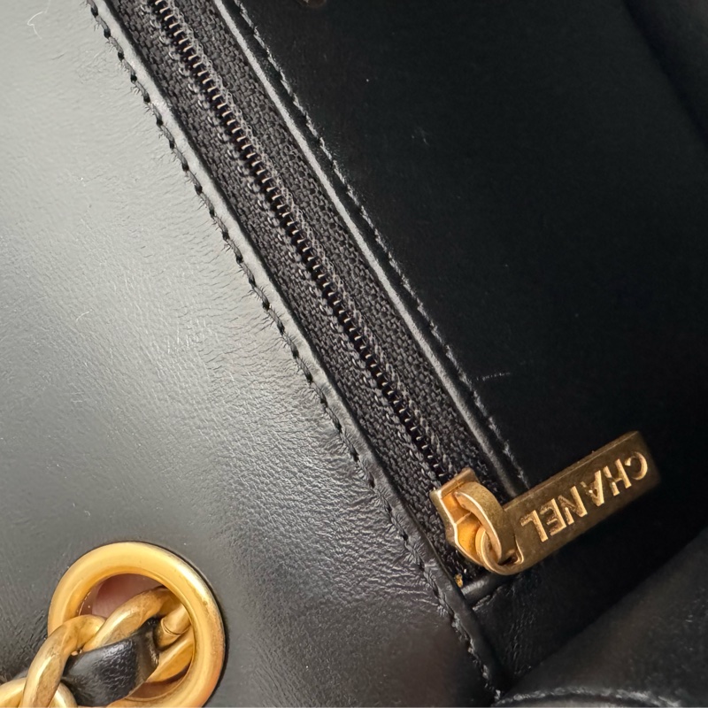 Chanel黑菱格大金雙C前口袋鏈包-26