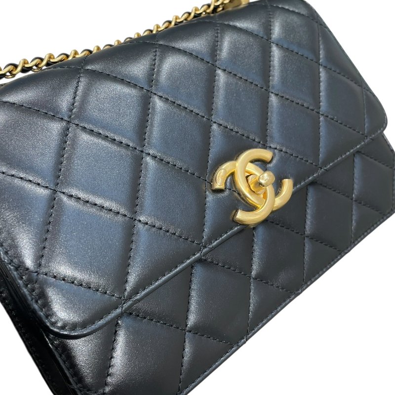 CHANEL 香奈兒 21A PERFECT FIT MINI FLAP 皮革 肩背包 黑色 金釦-9