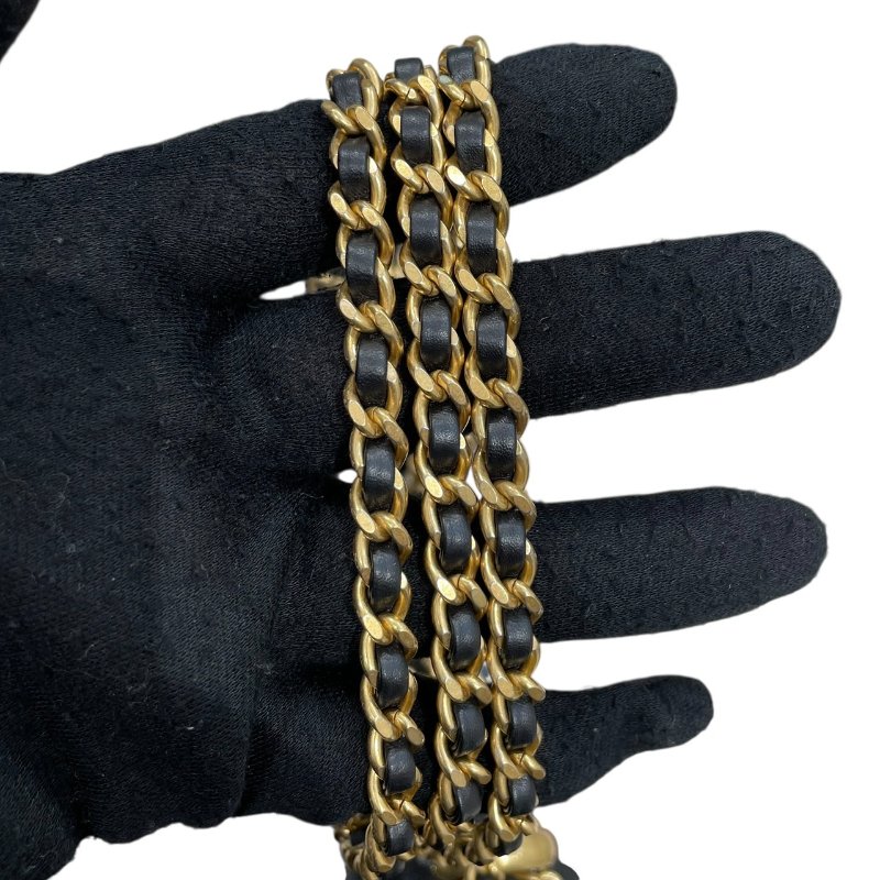 CHANEL 香奈兒 21A PERFECT FIT MINI FLAP 皮革 肩背包 黑色 金釦-13