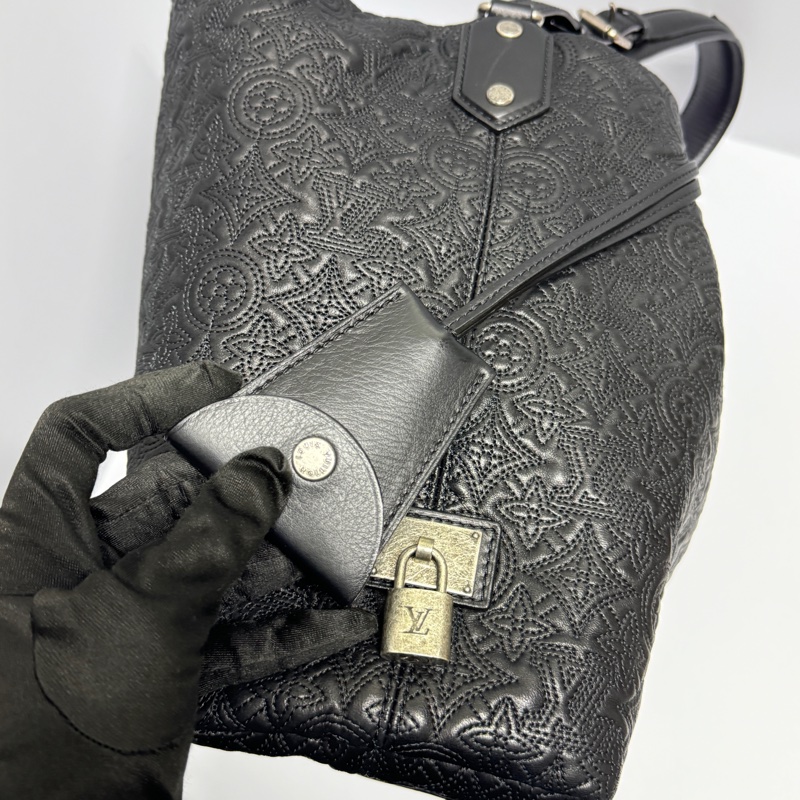 【超稀有限量款⏰】 LV Antheia Hobo 腋下肩背包 (專櫃限量發售22.7萬)-18