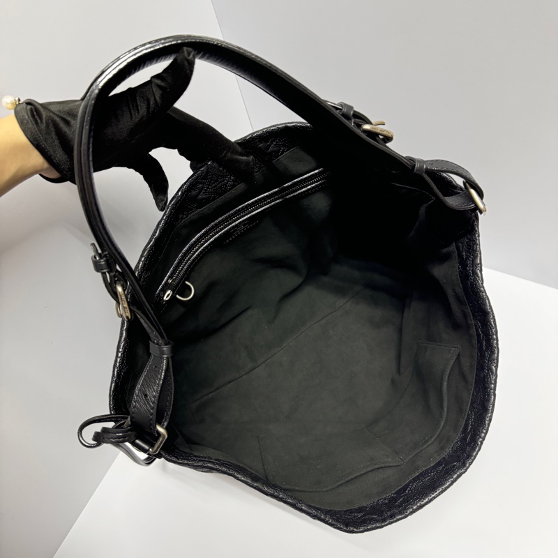 【超稀有限量款⏰】 LV Antheia Hobo 腋下肩背包 (專櫃限量發售22.7萬)-20