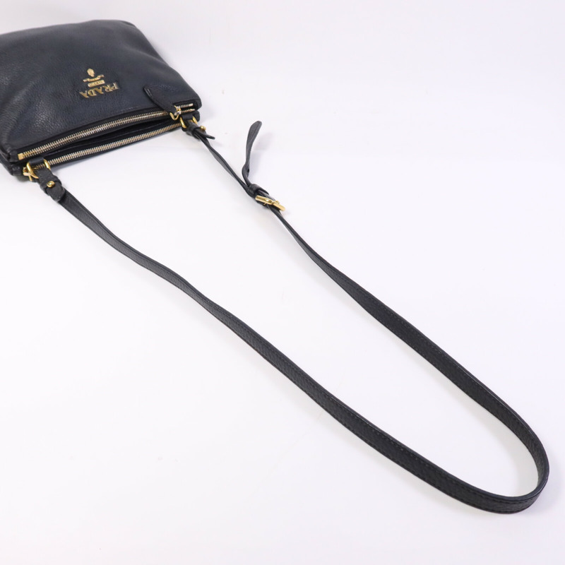 PRADA 牛皮皮革Shoulder Bag金扣肩背袋-10