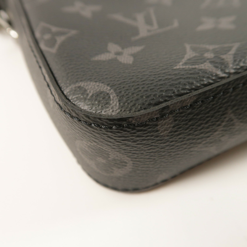 LOUIS VUITTON Monogram Eclipse Reverse Trio Messenger銀扣肩背袋灰色-13