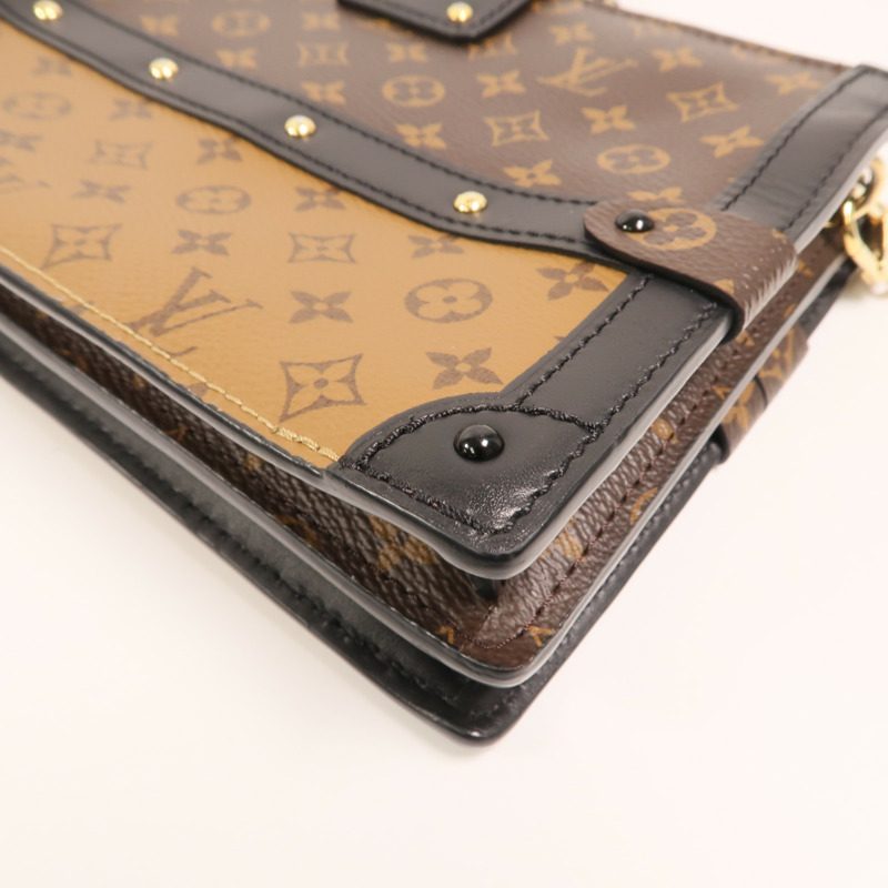 LOUIS VUITTON Monogram Reverse Trunk Clutch金扣鏈帶肩背袋-10
