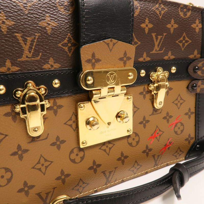 LOUIS VUITTON Monogram Reverse Trunk Clutch金扣鏈帶肩背袋-12