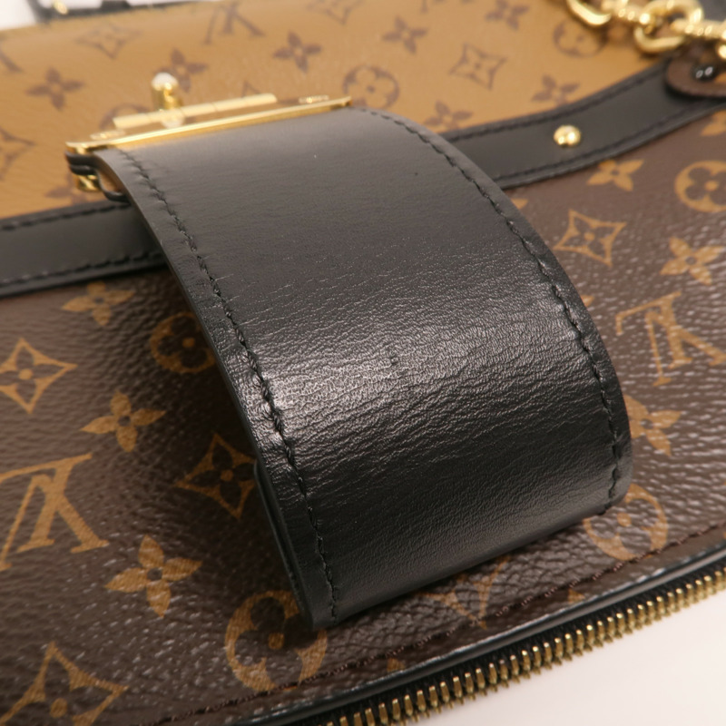 LOUIS VUITTON Monogram Reverse Trunk Clutch金扣鏈帶肩背袋-13