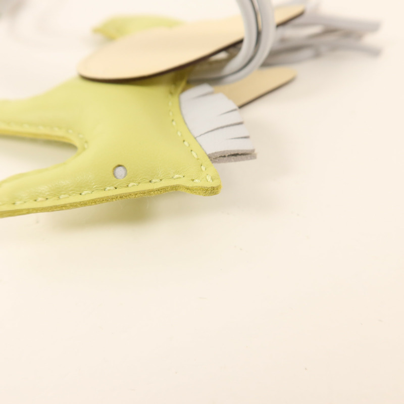 HERMES Milo/Swift皮革Rodeo Pegase PM掛飾Jaune Bourgeon/Bleu Brume-9
