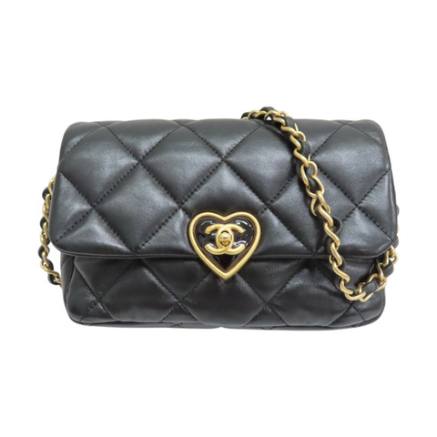 黑色 菱格紋 羊皮 鍊帶 愛心琺瑯釦方 Small Flap 肩背包【CHANEL 香奈兒】 AS3979